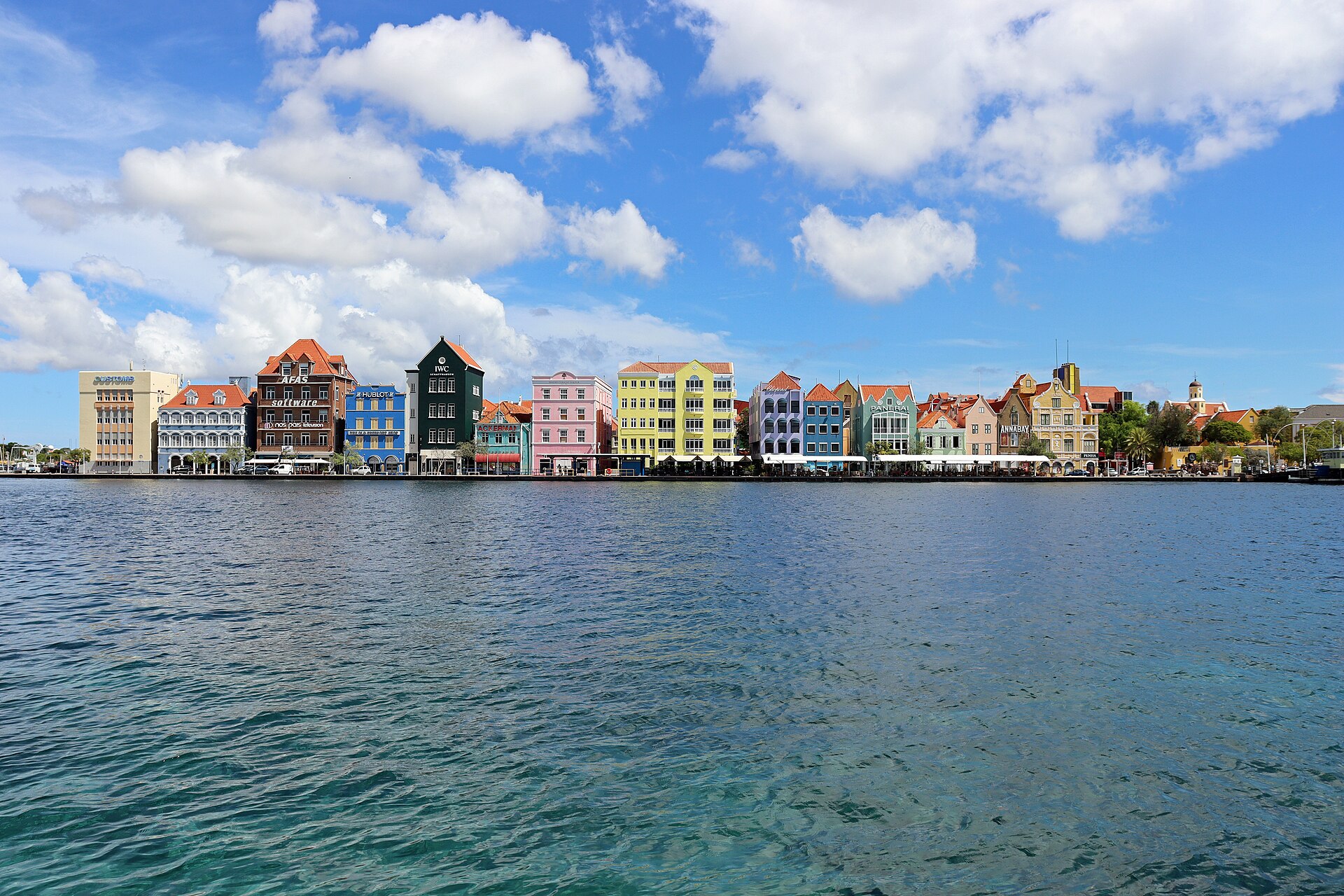 The colourful Handelskade waterfront in Willemstad, Curaçao