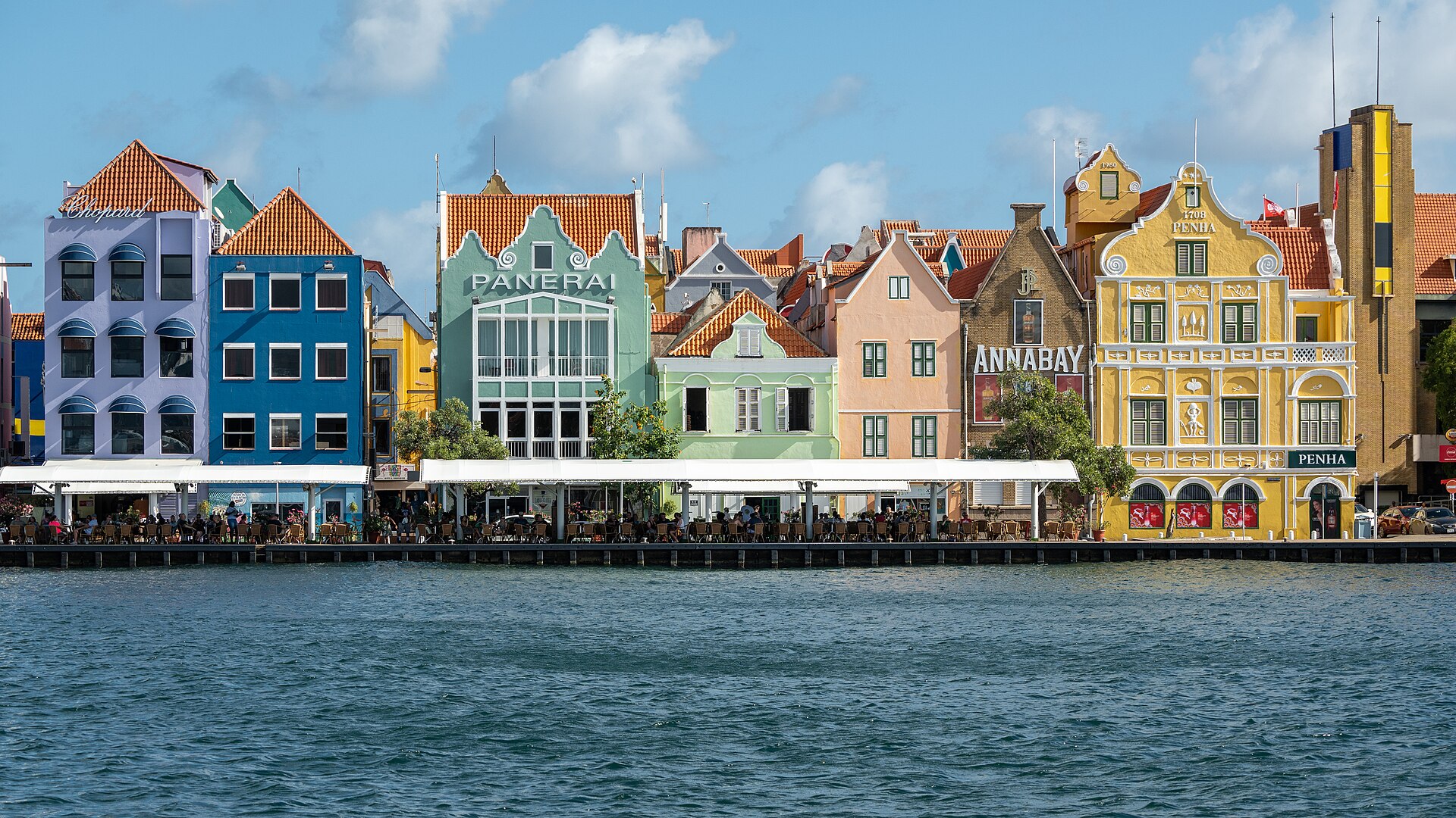 The brightly coloured waterfront buildings of the Handelskade, Willemstad